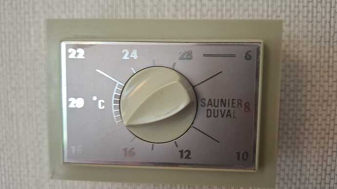 2024-11-14_chaudiere-05_thermostat-salon2