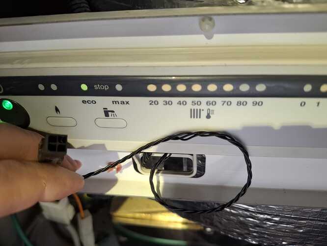 2024-11-14_chaudiere-07_connecteur-libre
