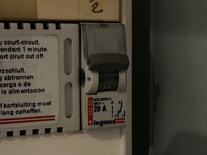 interrupteur legrand 043 82